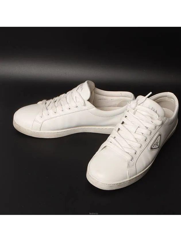 2EE376 Brushed sneakers 6 1 2 31011