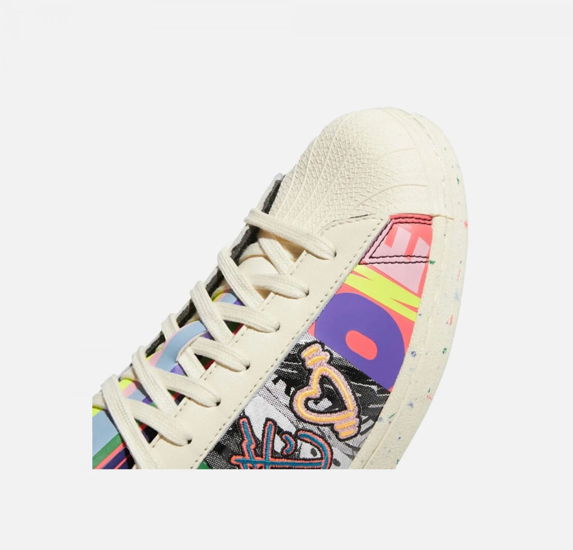 Adidas Originals | SUPERSTAR PRIDE { CREAM WHITE / CORE BLACK