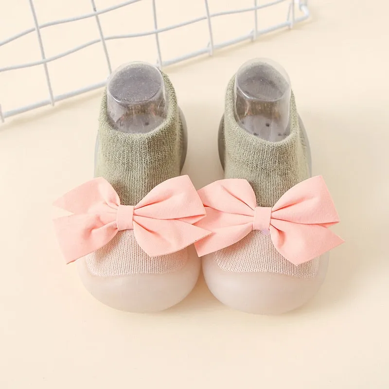 Baby Cartoon Print Soft Rubber Sole Booties