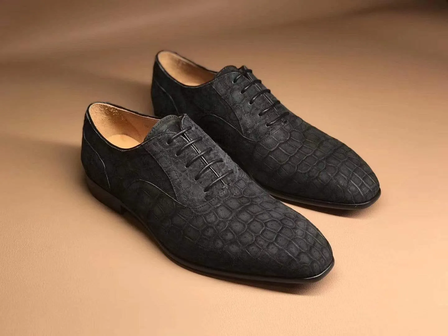 Crocodile Shoes Mens Sanded Crocodile Leather Derby Shoes, Grey