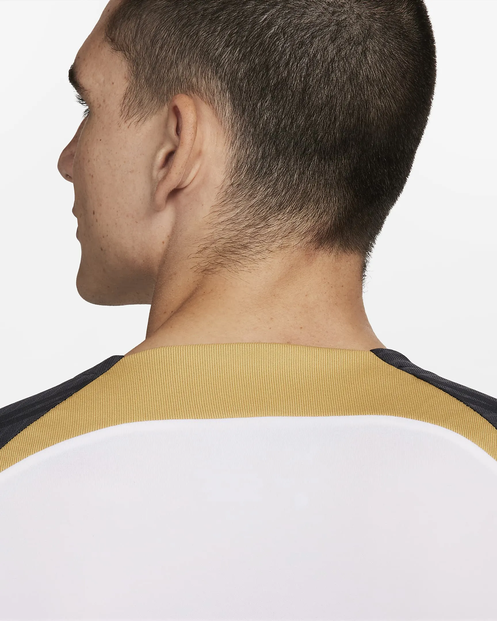 Maillot d'entrainement Chelsea 2023/2024 - Blanc/Noir/Doré