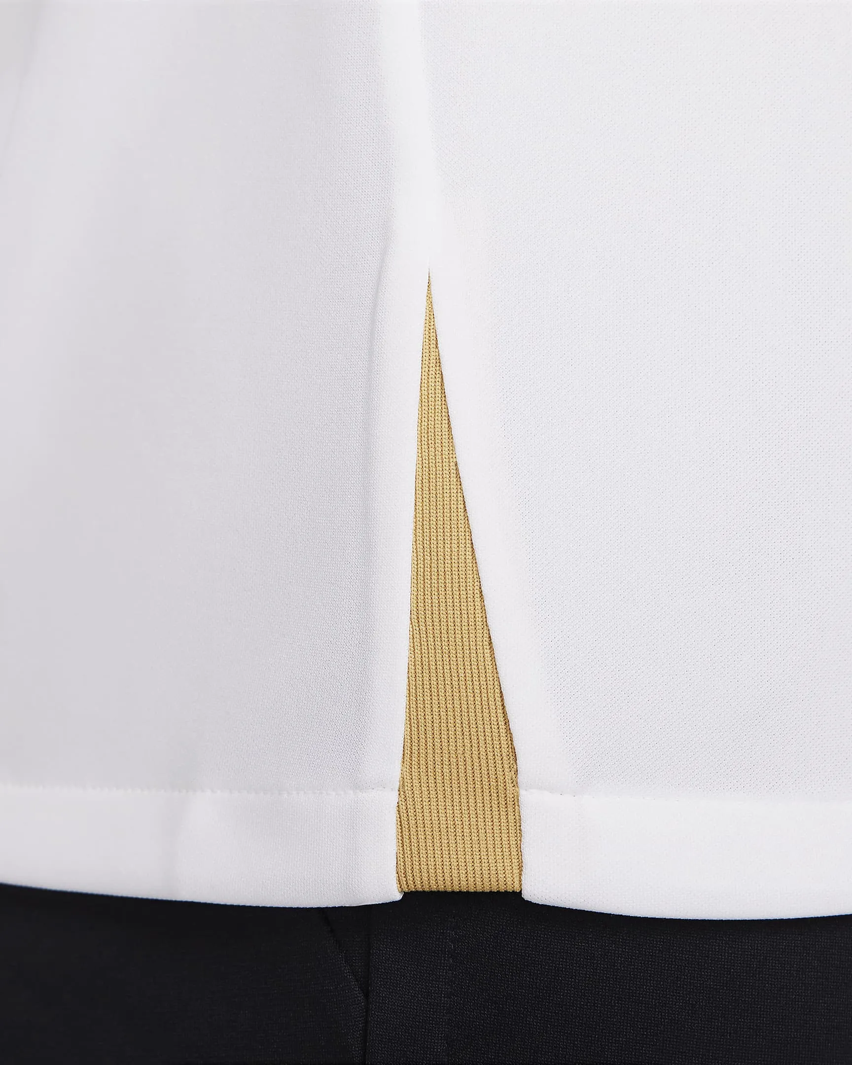 Maillot d'entrainement Chelsea 2023/2024 - Blanc/Noir/Doré