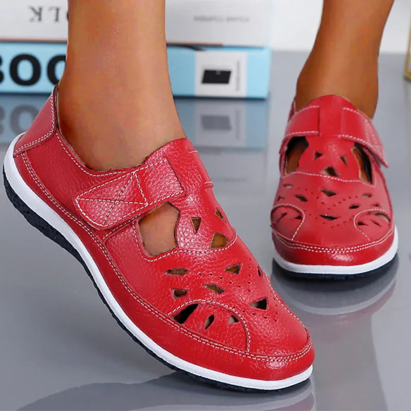 Owlkay Retro Soft Soled Hollow Sandals