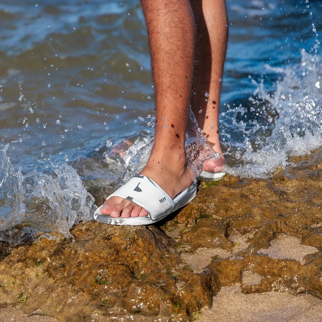 Reef Oasis Slide White Grey Marble