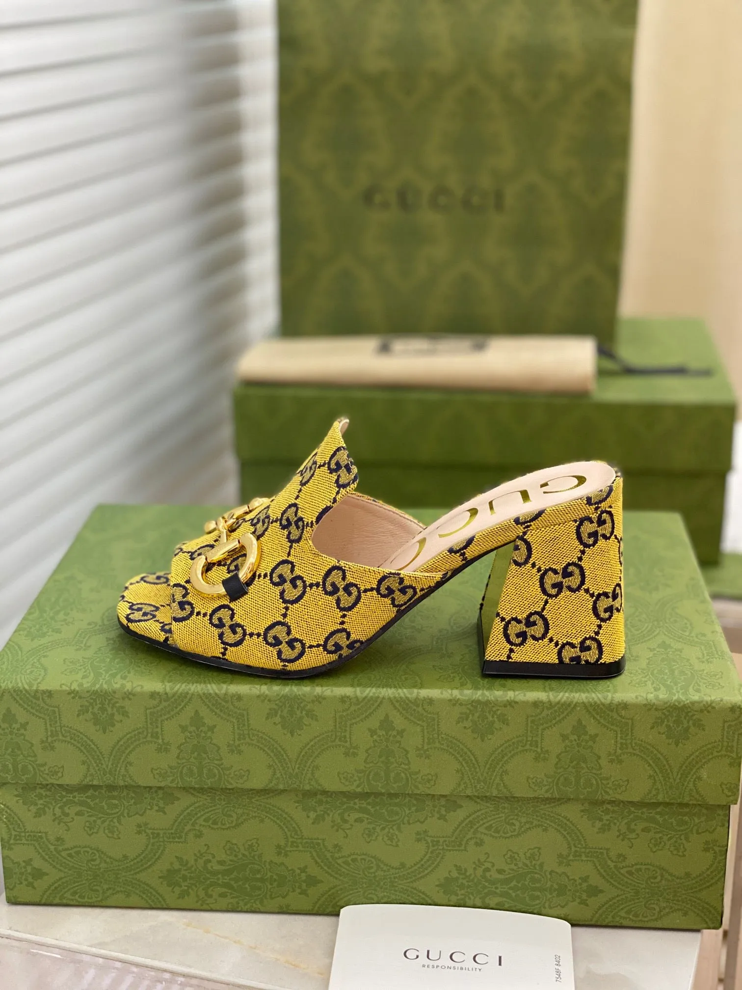 SE502 Size 5-10 Heels:7.5cm Material: Cowhide Lining: Sheep skin Sole: Italian leather