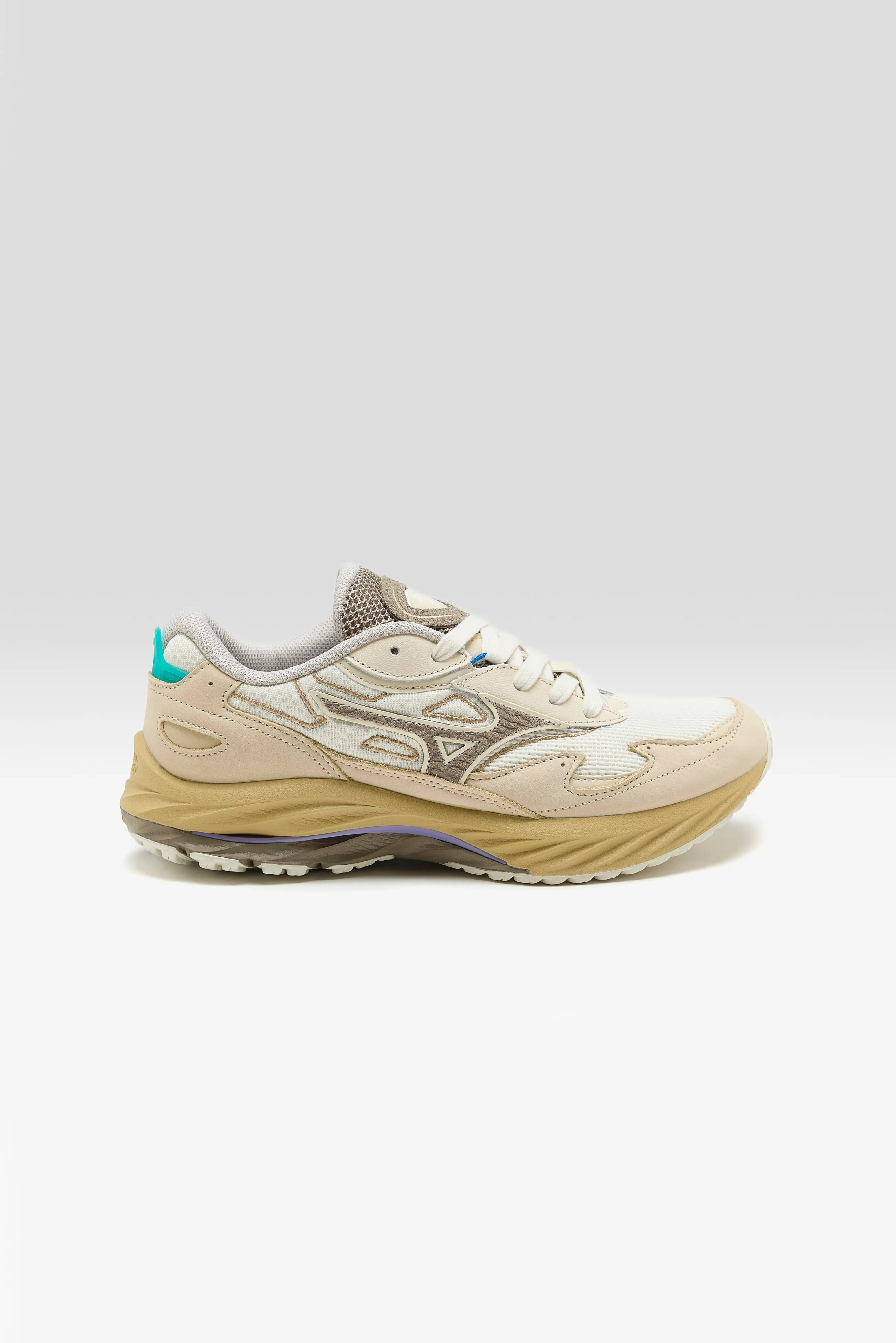 Wave Rider  Premium for Women  (251 / W / WHITE)